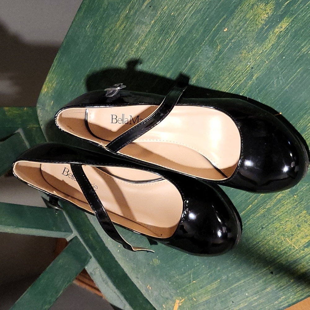 Platform black patent Mary James 6.5